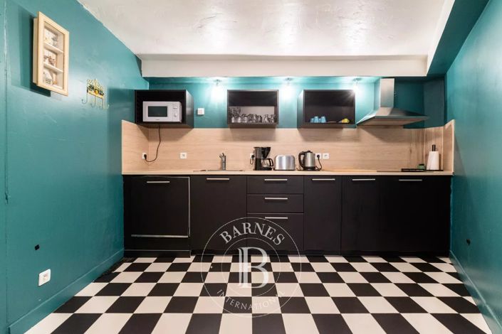 Image No.14-6 Bed House for sale