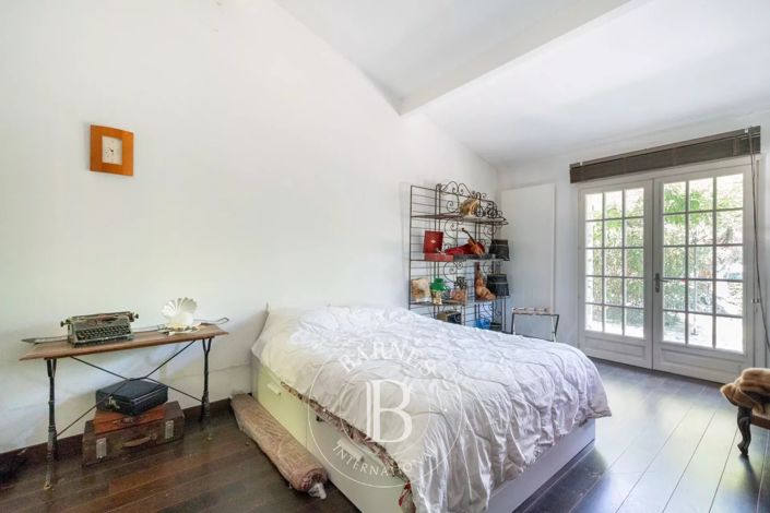 Image No.18-3 Bed House for sale