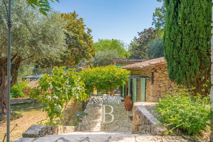 Image No.21-3 Bed House for sale
