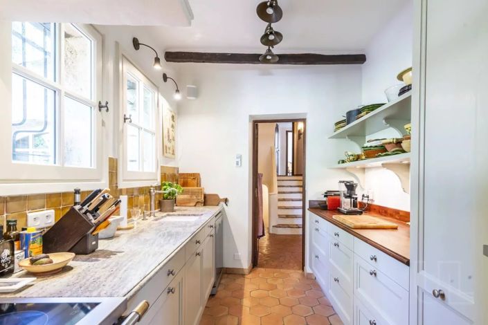 Image No.6-4 Bed House for sale