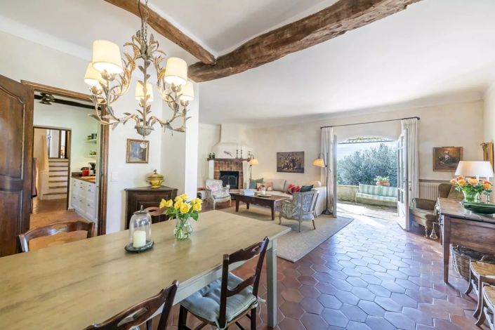 Image No.7-4 Bed House for sale