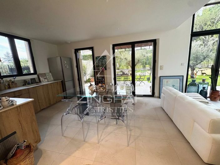 Image No.7-Maison de 4 chambres à vendre à Eygalières