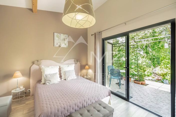 Image No.9-Maison de 7 chambres à vendre à Gordes