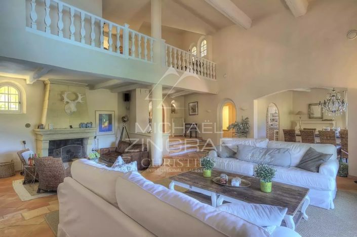 Image No.5-7 Bed House for sale