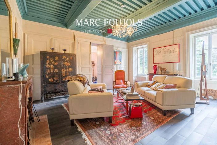 Image No.10-9 Bed House for sale