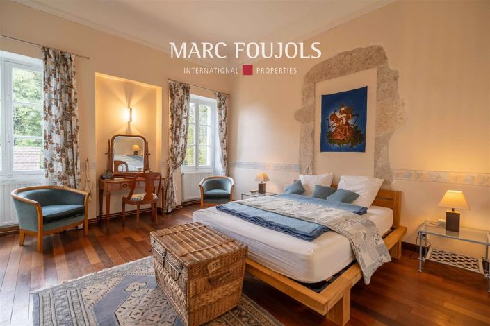 Image No.31-9 Bed House for sale