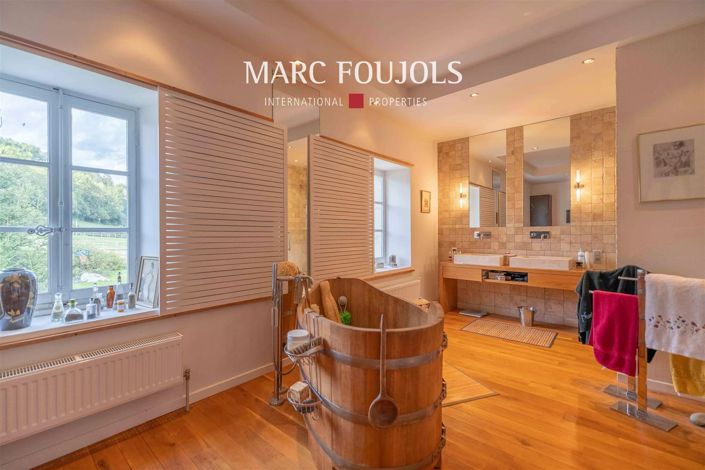 Image No.33-9 Bed House for sale