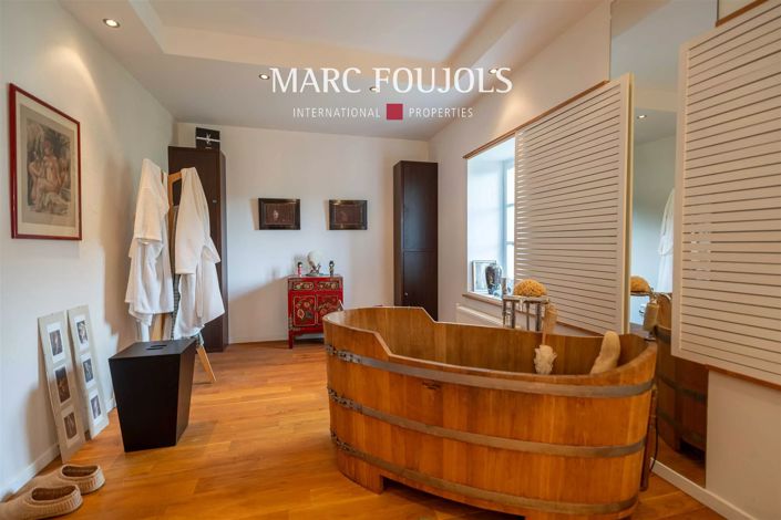 Image No.34-9 Bed House for sale