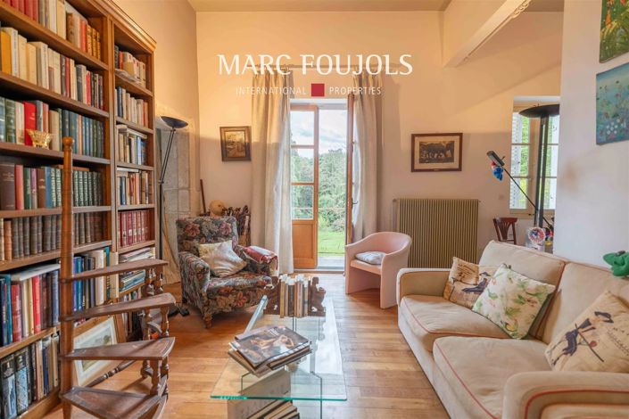 Image No.40-9 Bed House for sale