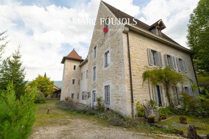 Image No.6-9 Bed House for sale