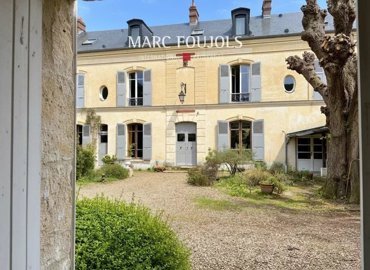 1 - Chantilly, House