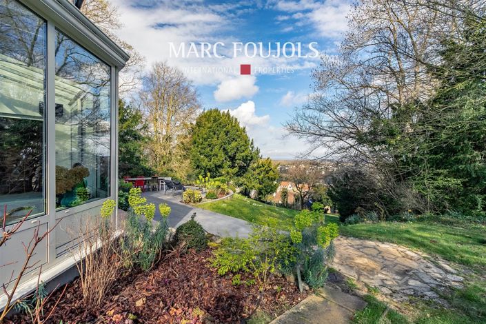Image No.17-6 Bed House for sale