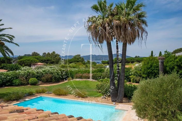 Image No.2-4 Bed House for sale