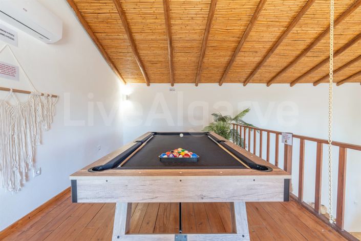 Image No.12-7 Bed House for sale