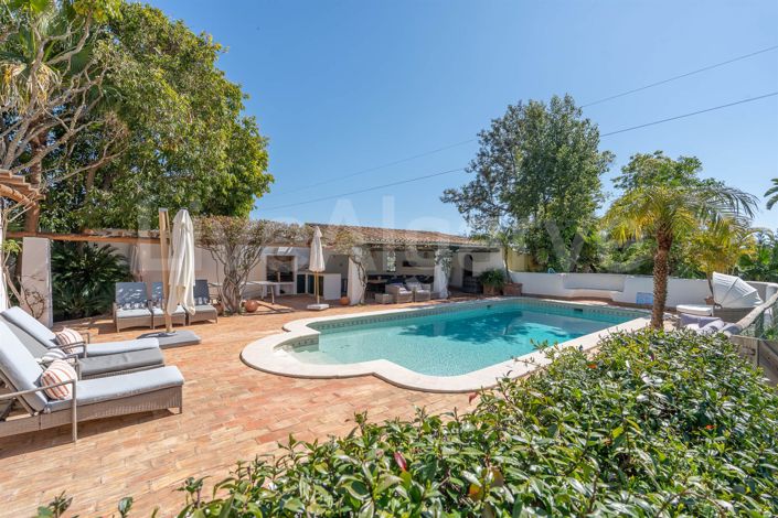 Image No.14-7 Bed House for sale