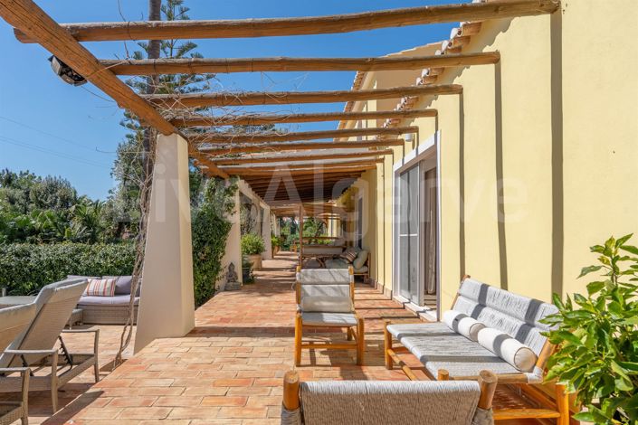 Image No.16-7 Bed House for sale