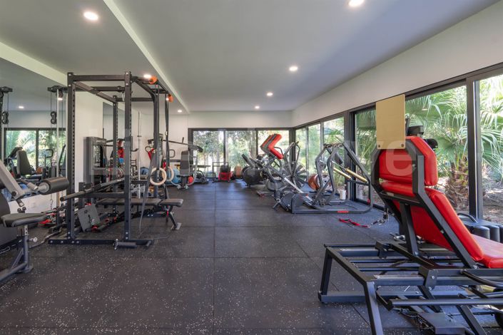 Image No.40-7 Bed House for sale