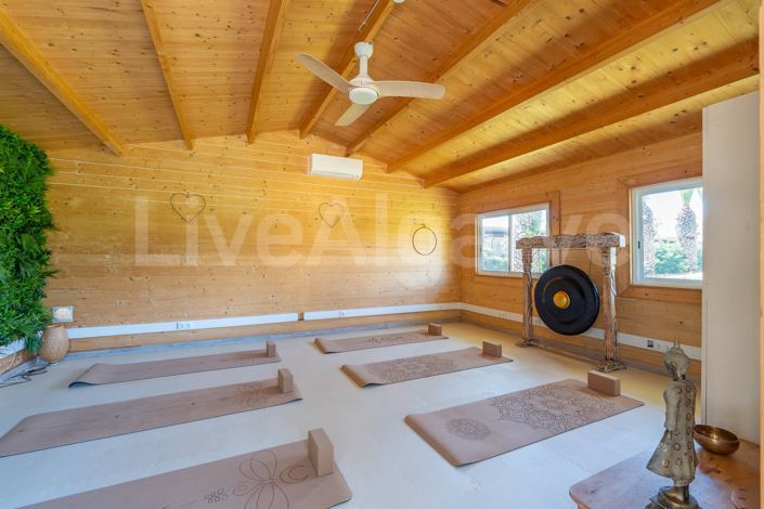 Image No.42-7 Bed House for sale