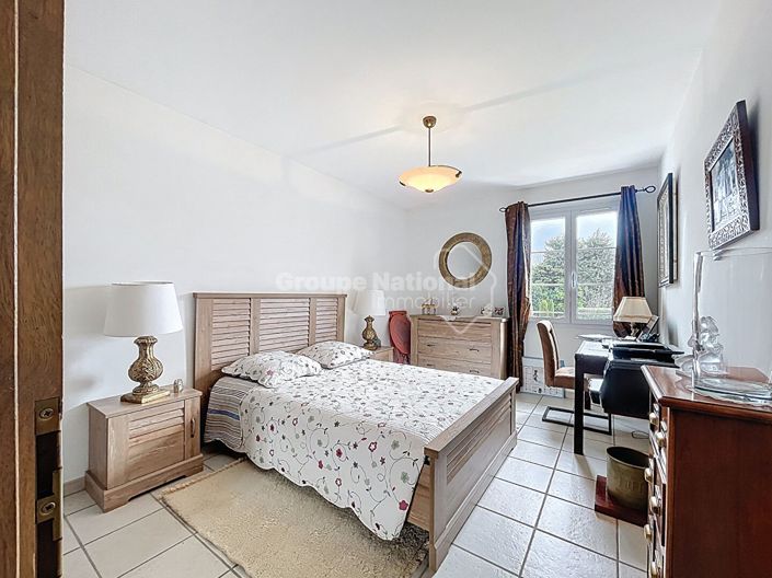 Image No.10-Propriété de 4 chambres à vendre à Noves