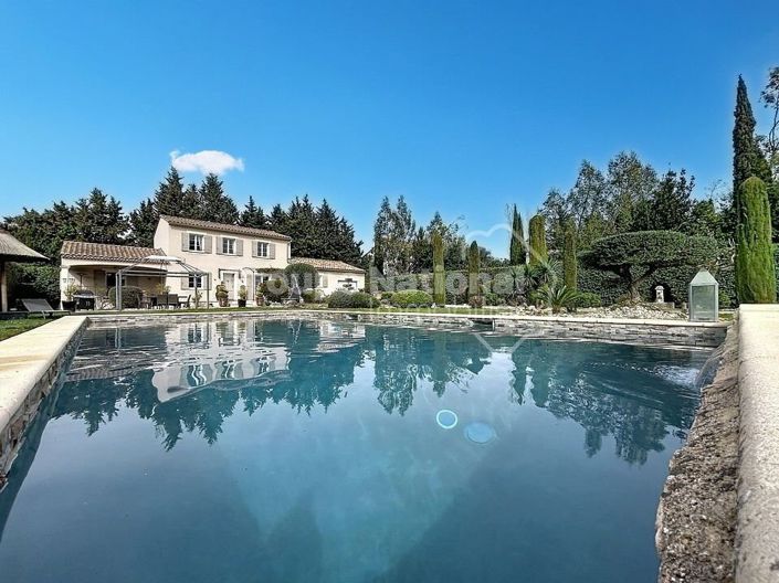 Image No.2-Propriété de 4 chambres à vendre à Noves