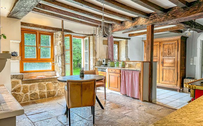 Image No.6-Maison de 4 chambres à vendre à Franche-Comté