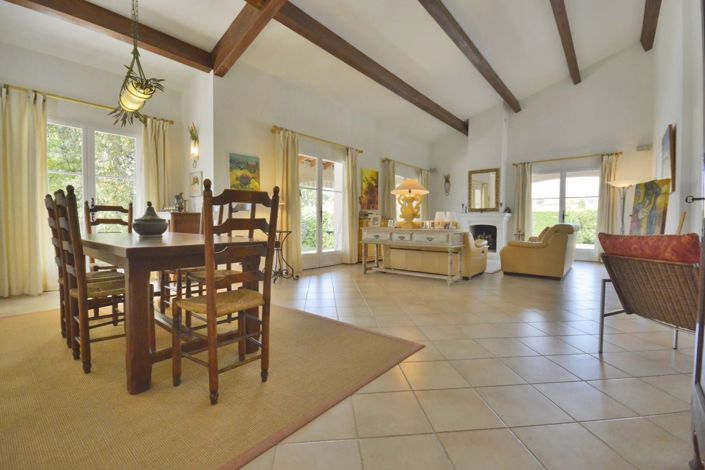 Image No.14-4 Bed House for sale