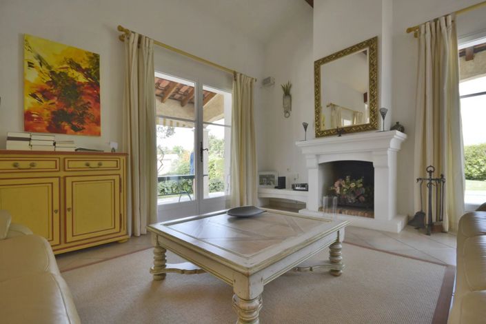 Image No.19-4 Bed House for sale