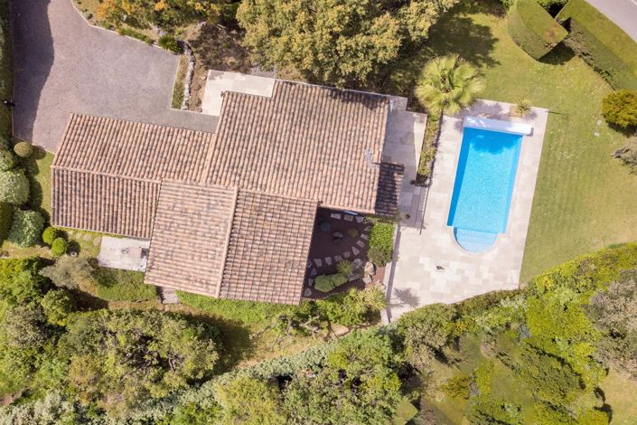 Image No.8-4 Bed House for sale