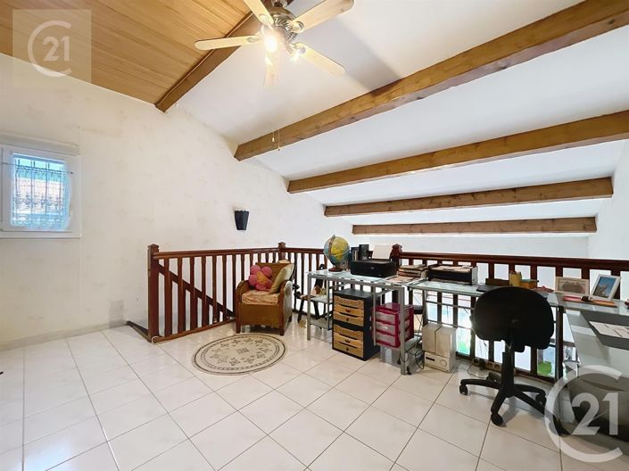 Image No.14-2 Bed House for sale