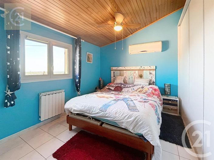 Image No.17-2 Bed House for sale