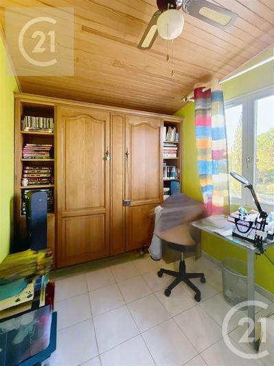 Image No.21-2 Bed House for sale