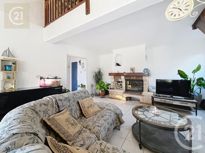 Image No.3-2 Bed House for sale