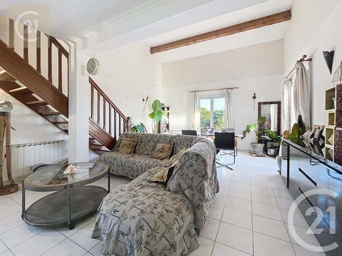 Image No.4-2 Bed House for sale