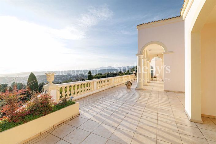 Image No.13-Propriété de 6 chambres à vendre à Nice