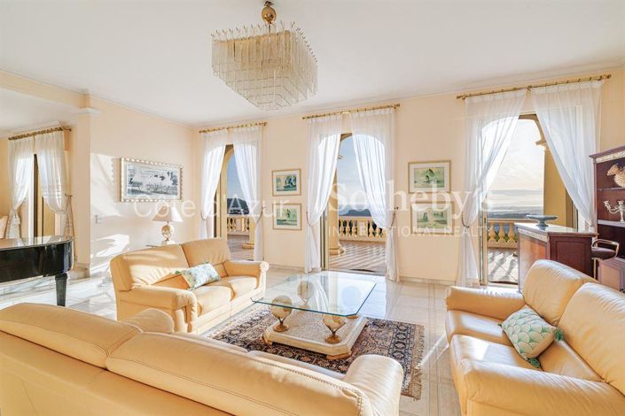 Image No.6-Propriété de 6 chambres à vendre à Nice