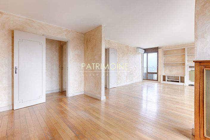 Image No.6-4 Bed Apartment for sale