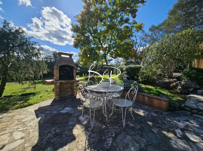 Image No.17-4 Bed House for sale