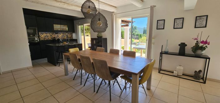 Image No.11-5 Bed House for sale