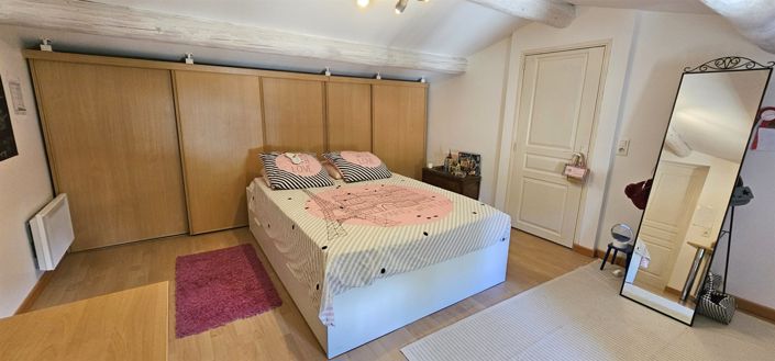 Image No.16-5 Bed House for sale