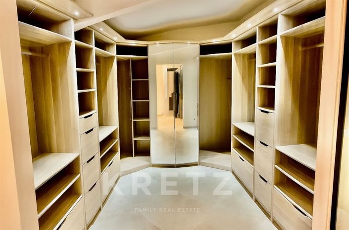 Image No.10-Maison de 6 chambres à vendre à Feucherolles