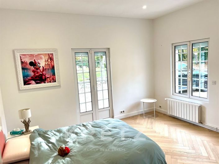 Image No.12-Maison de 6 chambres à vendre à Feucherolles