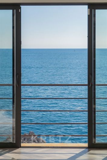 Image No.19-4 Bed Property for sale