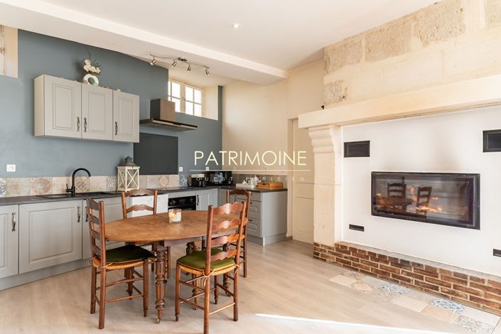 Image No.9-9 Bed Property for sale