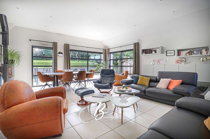 Image No.5-5 Bed House for sale