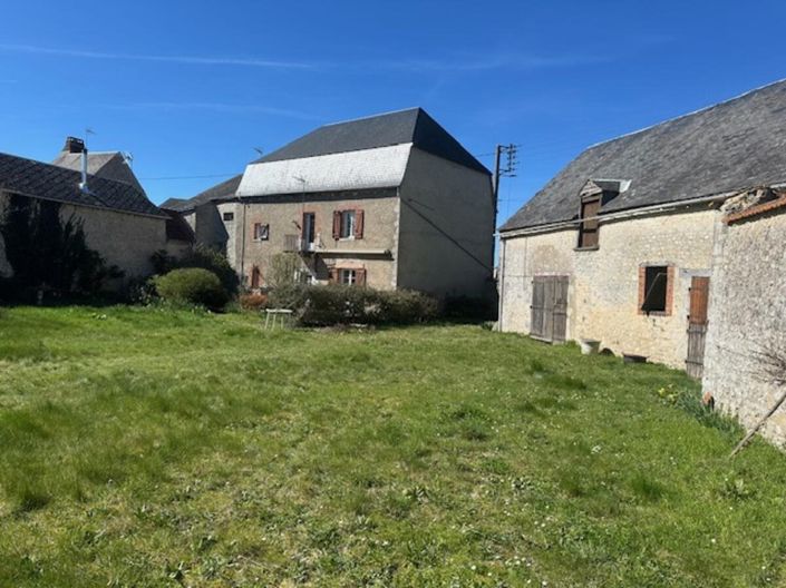 Image No.3-3 Bed House for sale