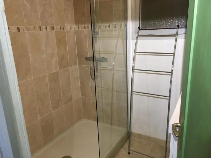 Image No.18-4 Bed House for sale