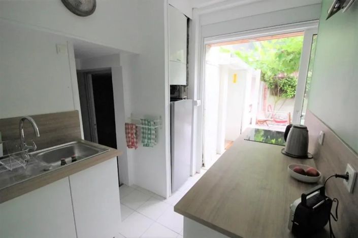 Image No.8-4 Bed House for sale