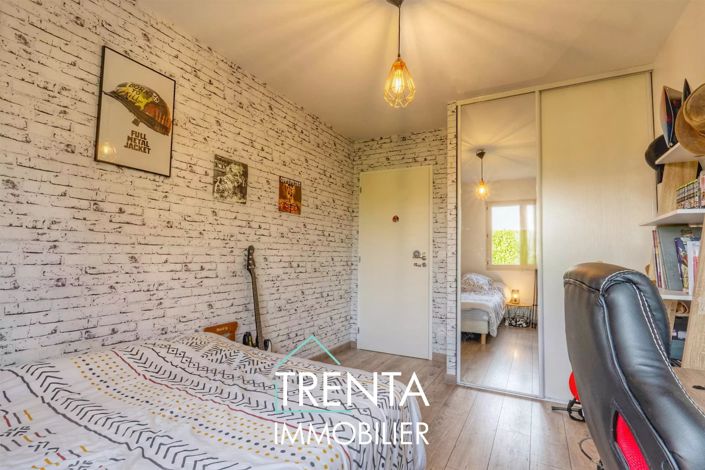 Image No.6-3 Bed House for sale