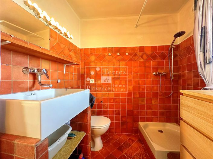 Image No.4-2 Bed House for sale