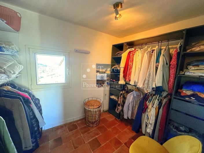 Image No.6-2 Bed House for sale